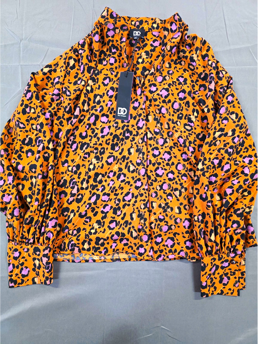 Dee Ocleppo Womens XL Collared Long Sleeve Button-Up Leopard Print Blouse